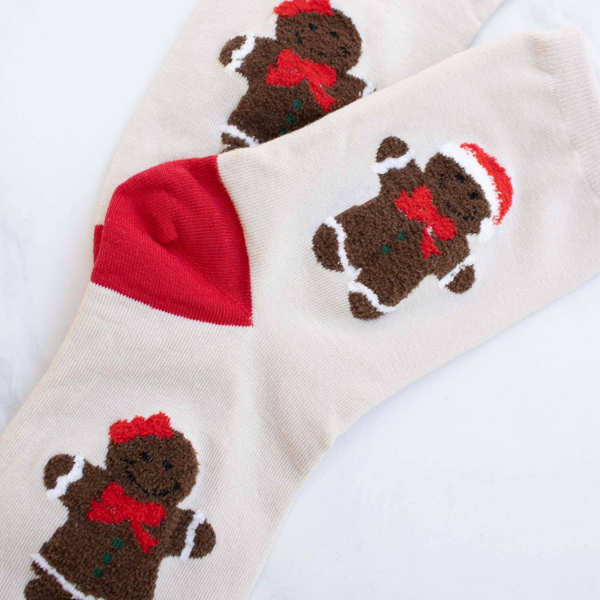 Big Holiday Gingerbread Casual Socks: Almond/Red