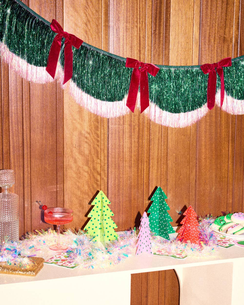 Xo, Fetti x ban.do Christmas Fringe Bow Banner | holiday
