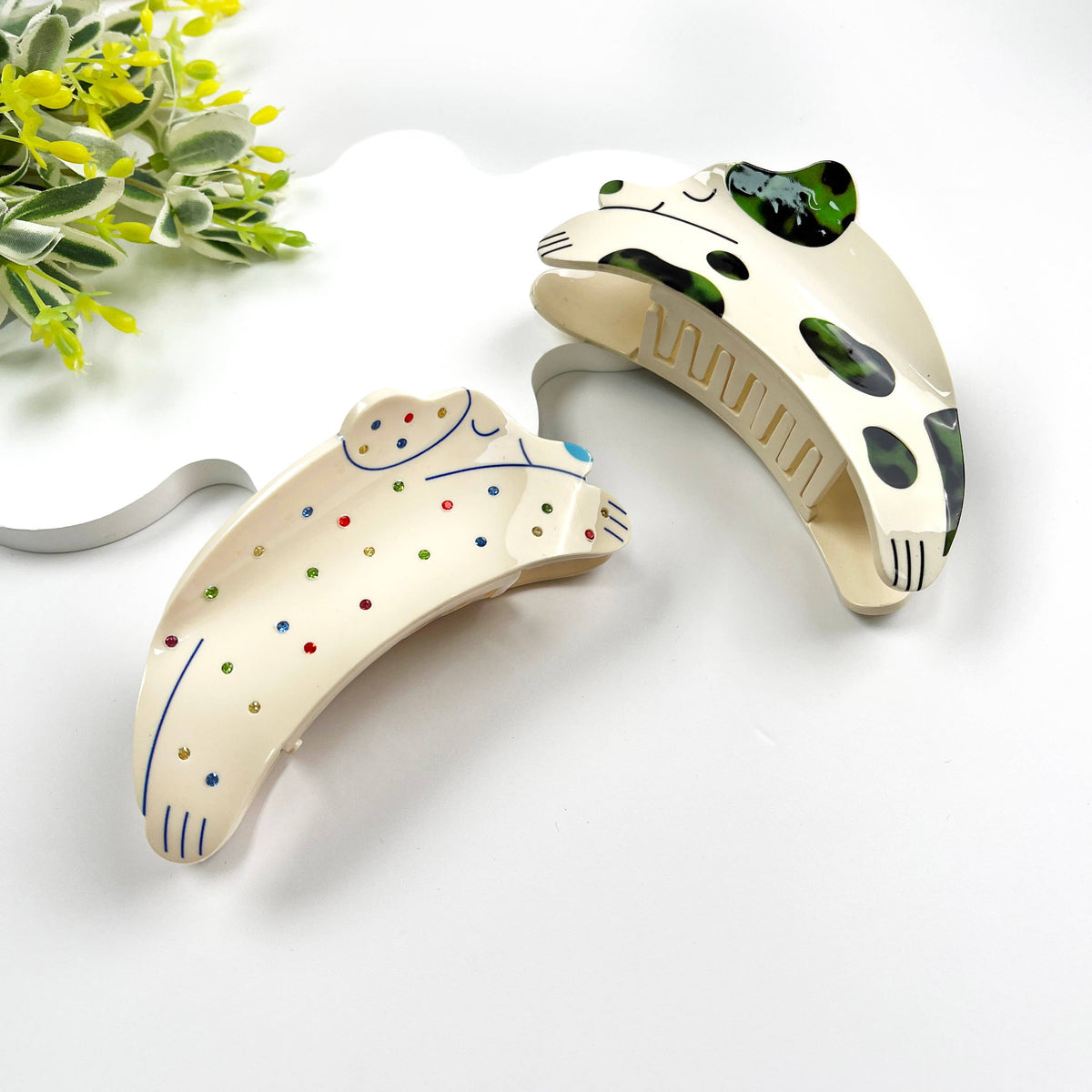 Simple Diamond Spotted Puppy Animal Hair Claw Clip: Colorful