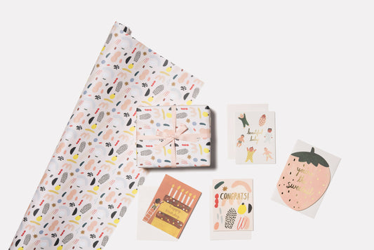 Strawberry love greeting card: Singles
