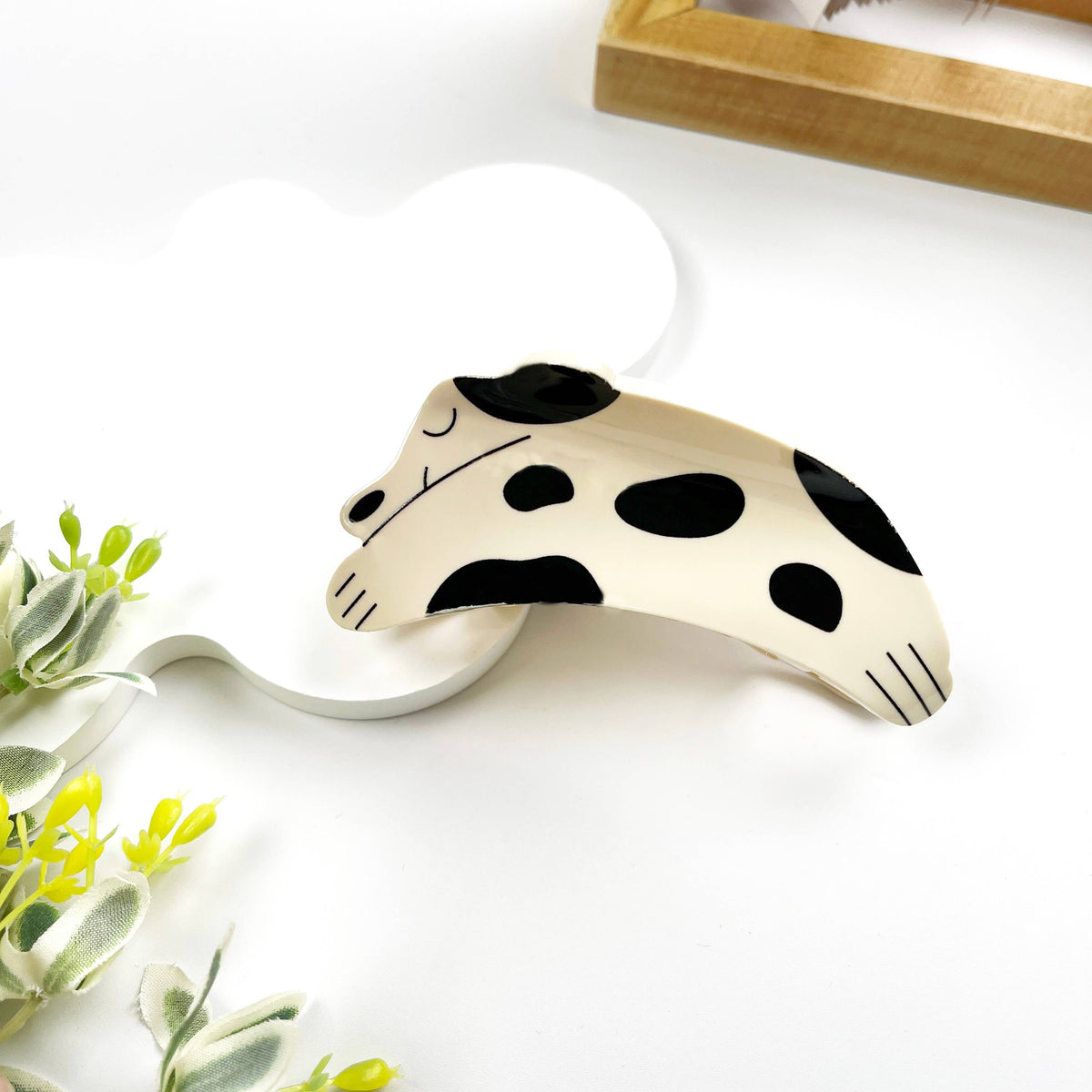 Simple Diamond Spotted Puppy Animal Hair Claw Clip: Colorful