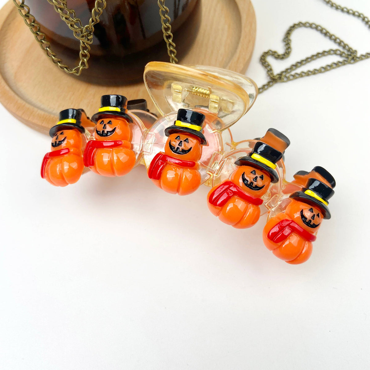 Black Hat Pumpkin Shark Clips Halloween: Wizard hat
