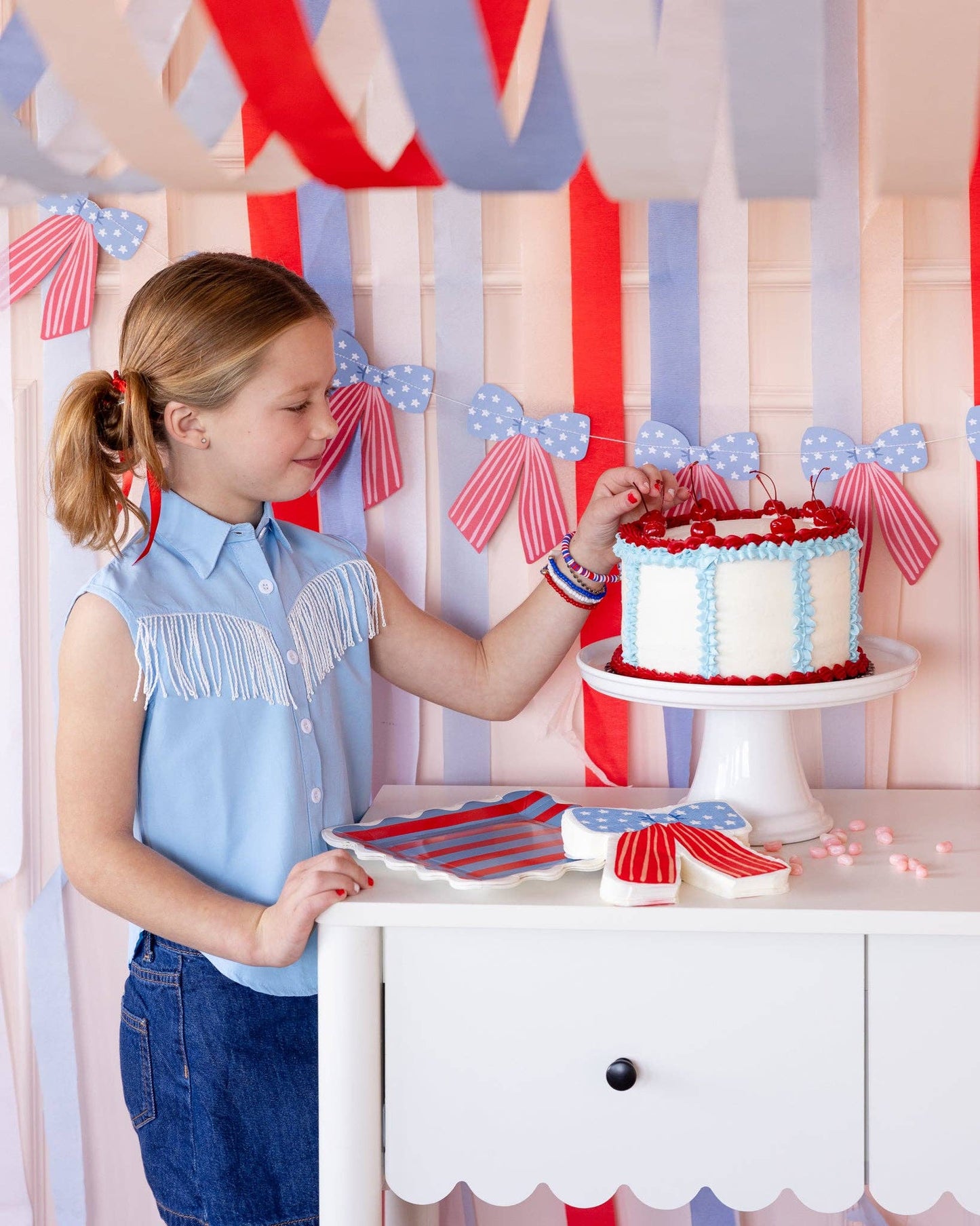 BAM1202 - Stars and Stripes Bow Banner