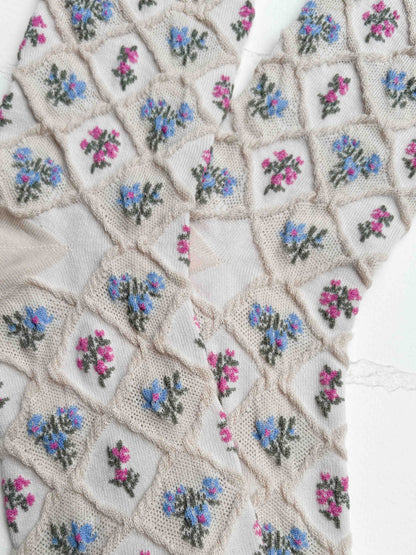 Vintage Diamond Floral Sheer Crew Socks: Beige