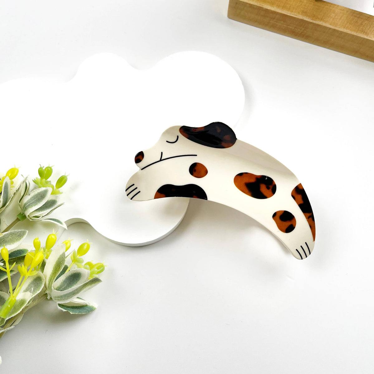 Simple Diamond Spotted Puppy Animal Hair Claw Clip: Colorful