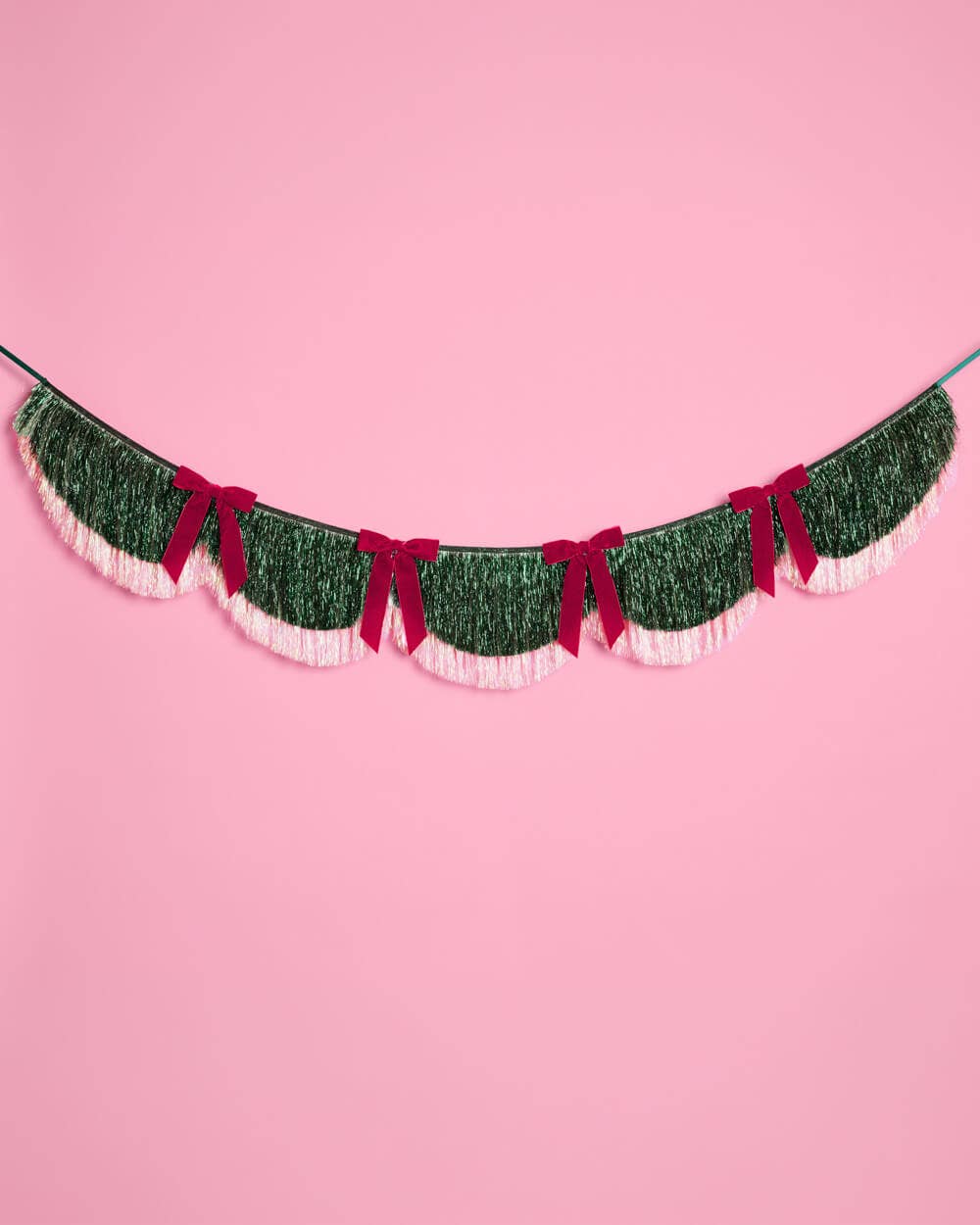 Xo, Fetti x ban.do Christmas Fringe Bow Banner | holiday