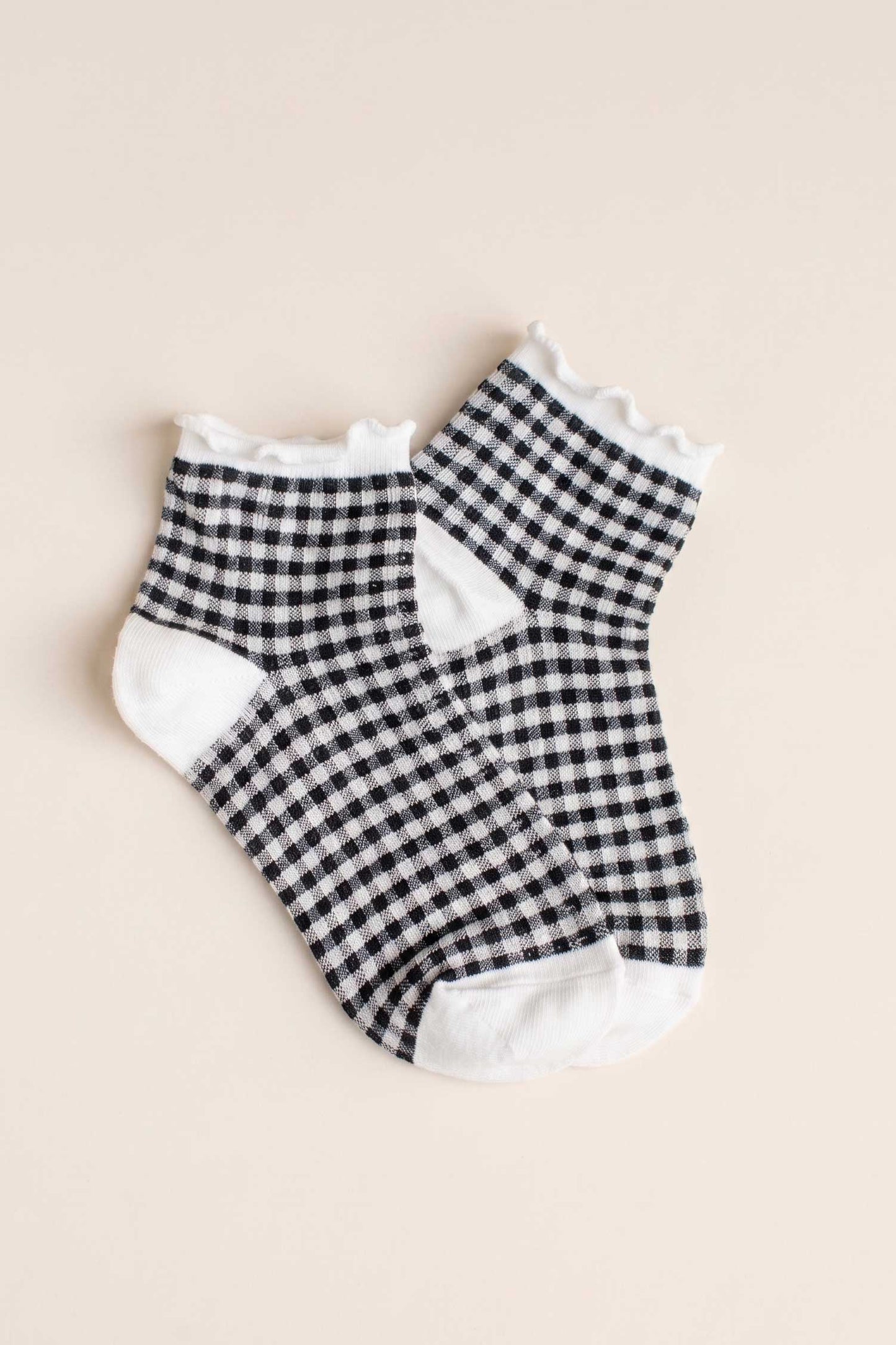Pastel Gingham Ruffle Ankle Socks: Black