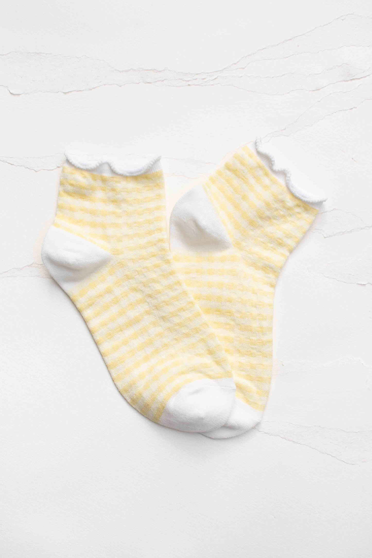 Pastel Gingham Ruffle Ankle Socks: Black
