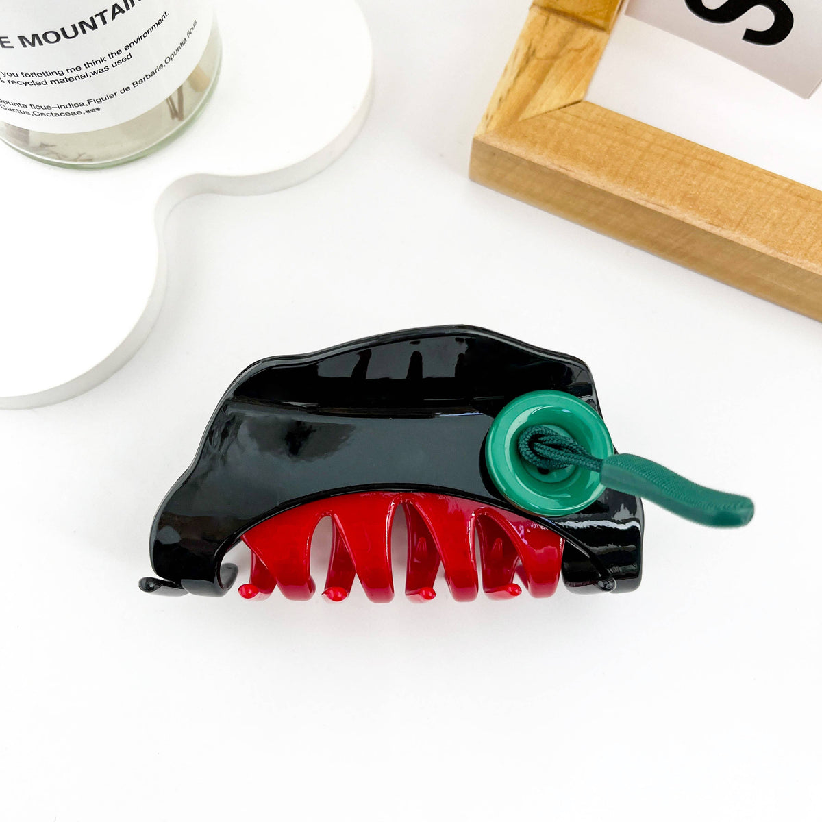 Cute Contrast Button Hair Claw Clip: Red