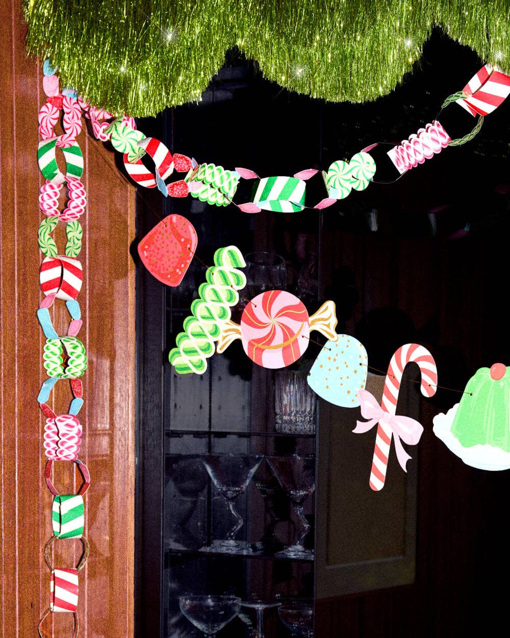 Xo, Fetti x ban.do Candy Paper Chain Garland | Christmas