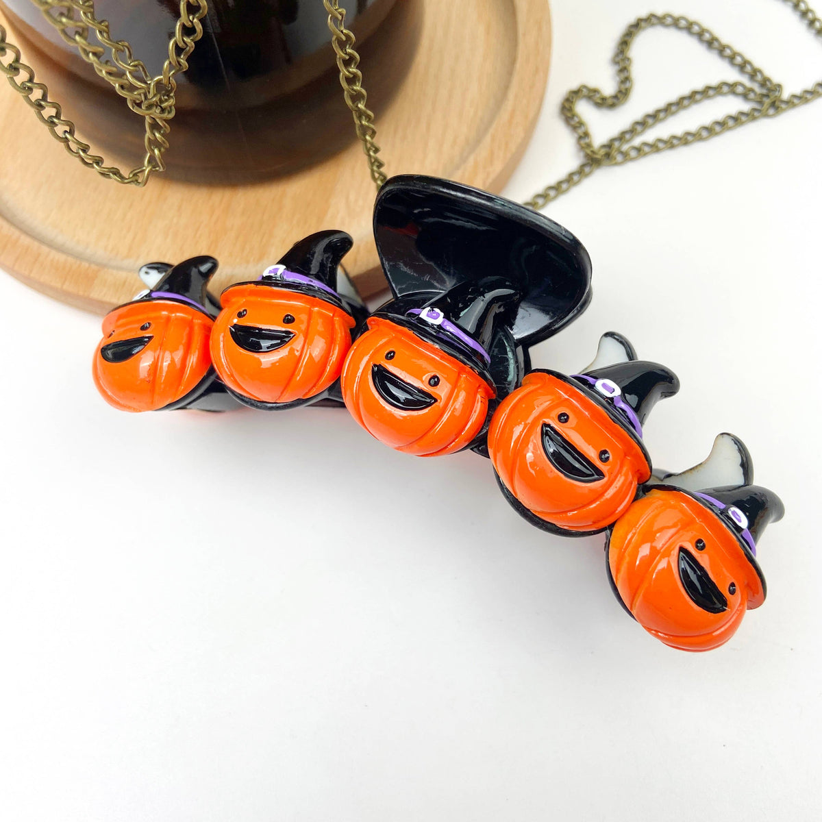 Black Hat Pumpkin Shark Clips Halloween: Wizard hat