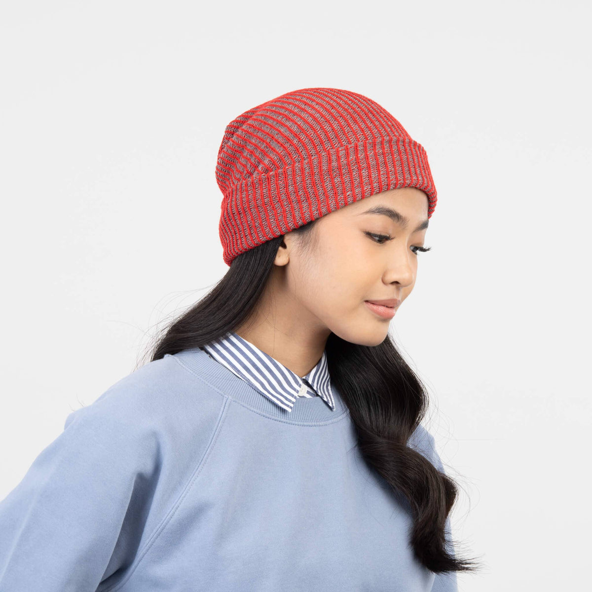 Simple Rib Knit Beanie: Black White