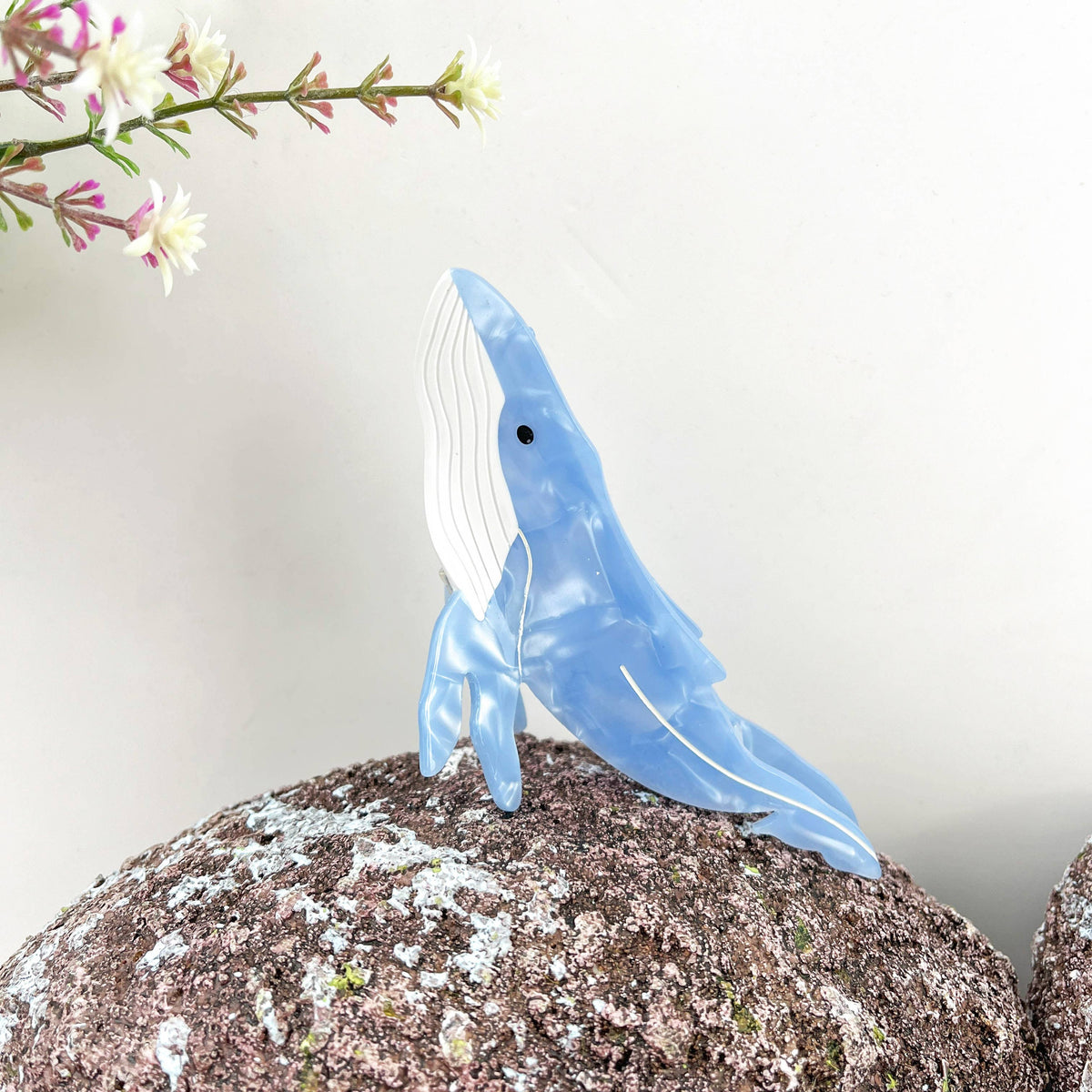 Tiger Shark and Whale Acetate Hair Claw Clip: Whales-blue