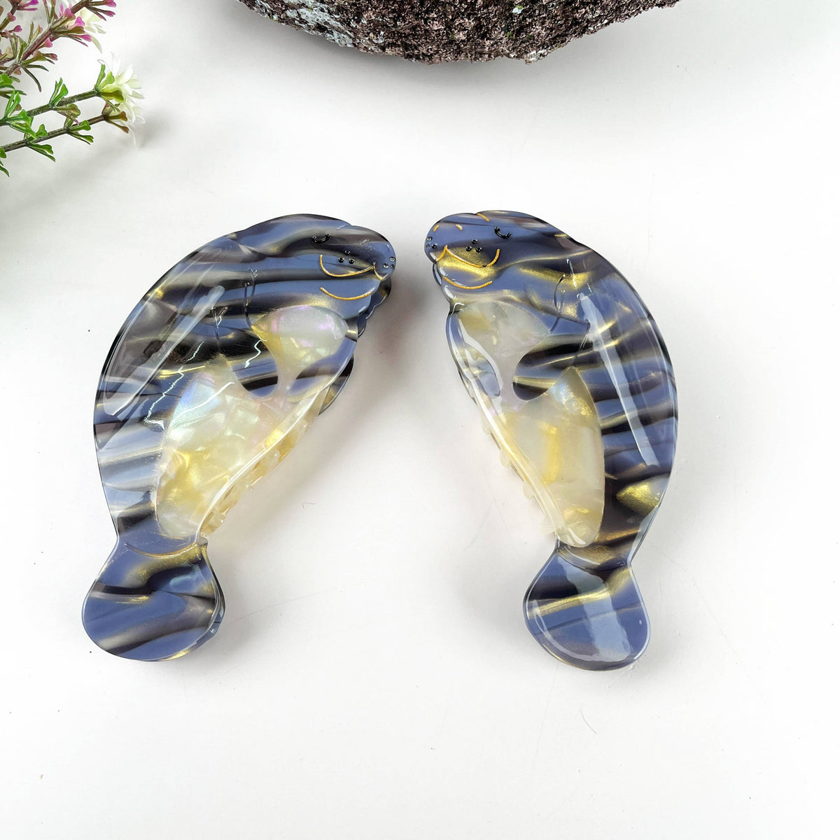 Manatee Acetate Claw Clip: Gray
