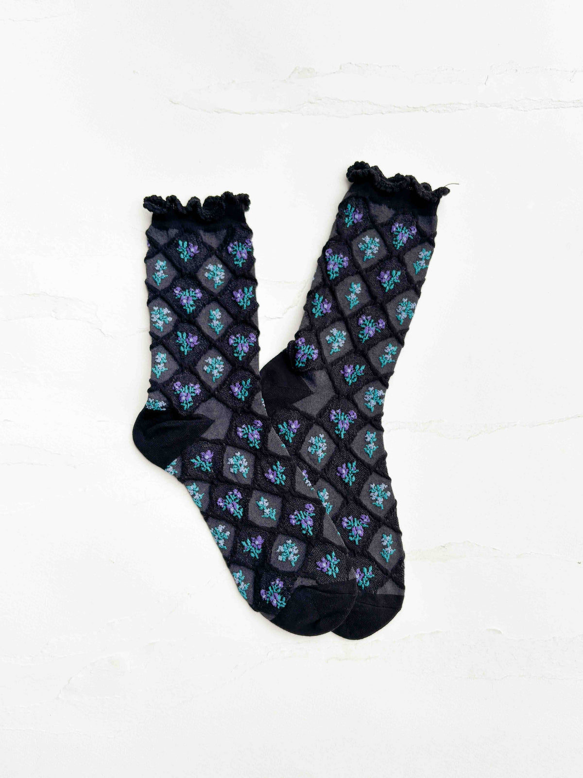 Vintage Diamond Floral Sheer Crew Socks: Beige