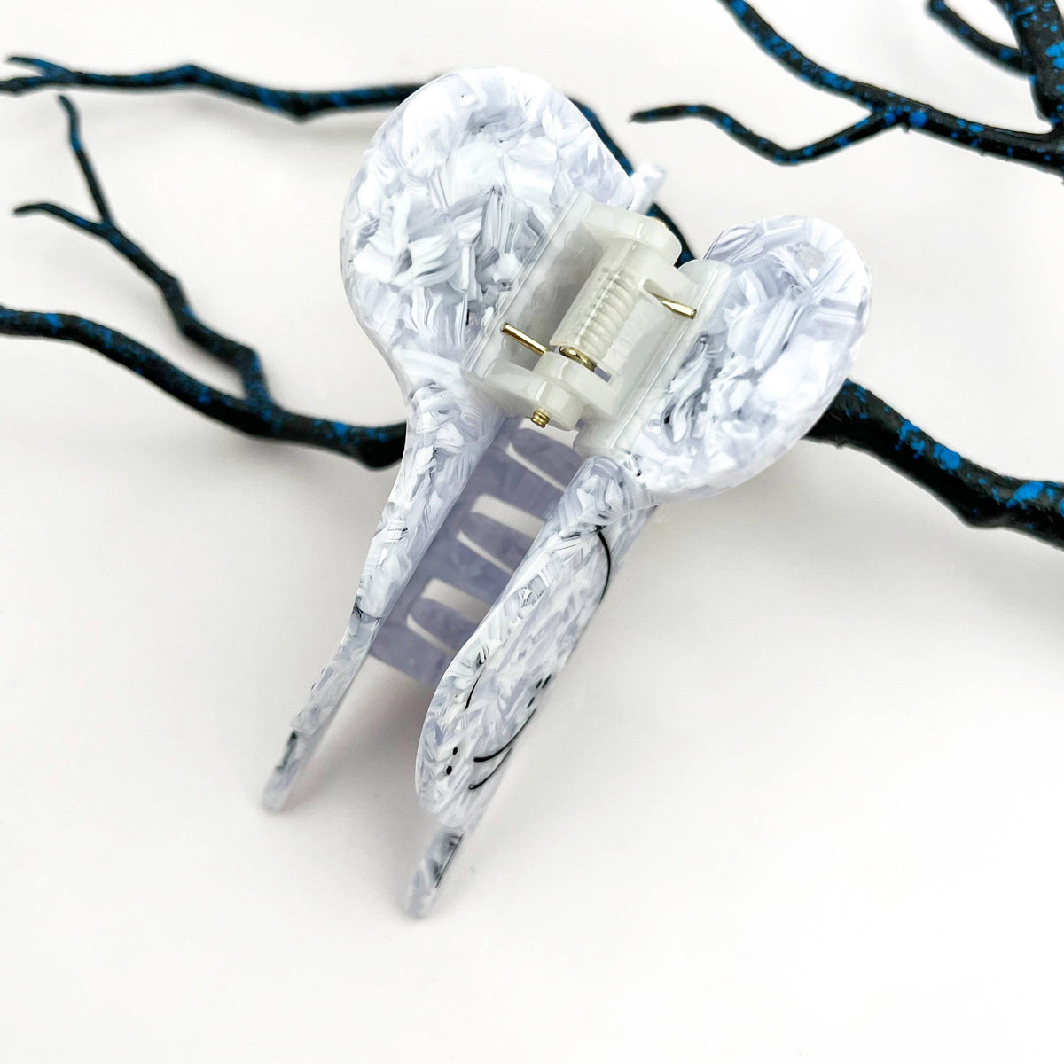 Adorable Baby Seal Acetate Animal Hair Claw Clip: White